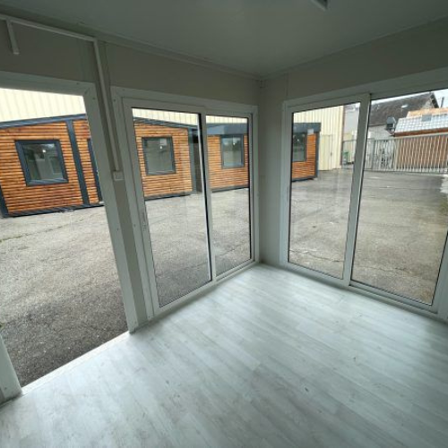 Contenitore modulare prefabbricato 3 m x 2,4 m